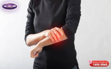 Triệu chứng đau nhức xương tay gây hạn chế vận động 